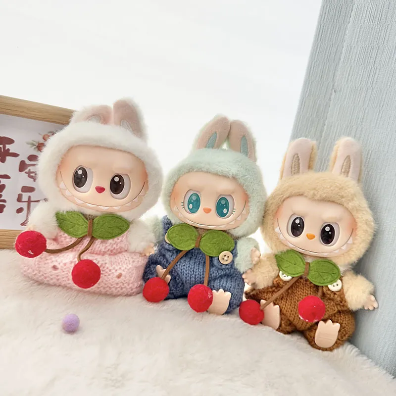 仅衣服] 一二代钥匙扣Labubu衣服挂件拉布布毛领针织背带裙套装萌