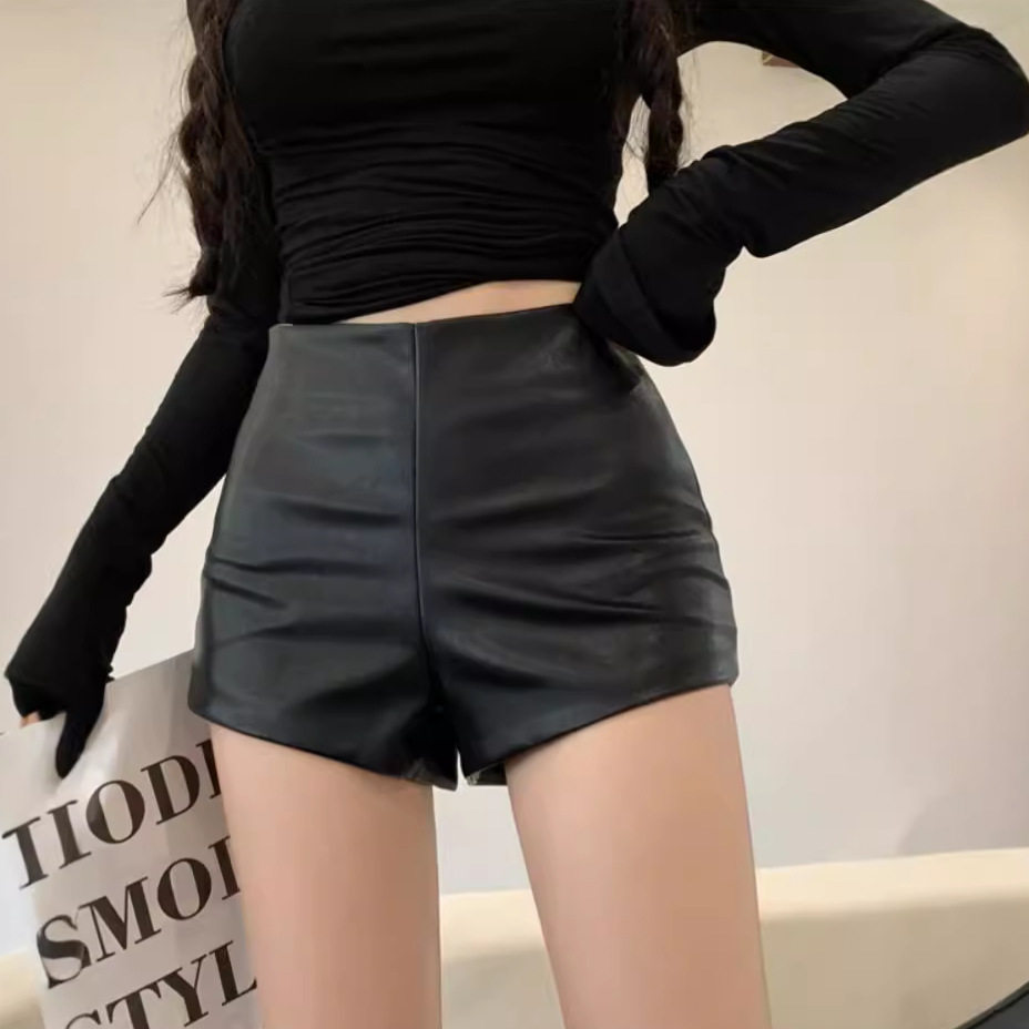 早秋新款设计感韩系pu皮皮裤女别致小众修身显瘦黑色高腰包臀短裤,女装/女士精品,休闲裤,淘宝优惠券,粉丝福利购,淘宝优惠卷