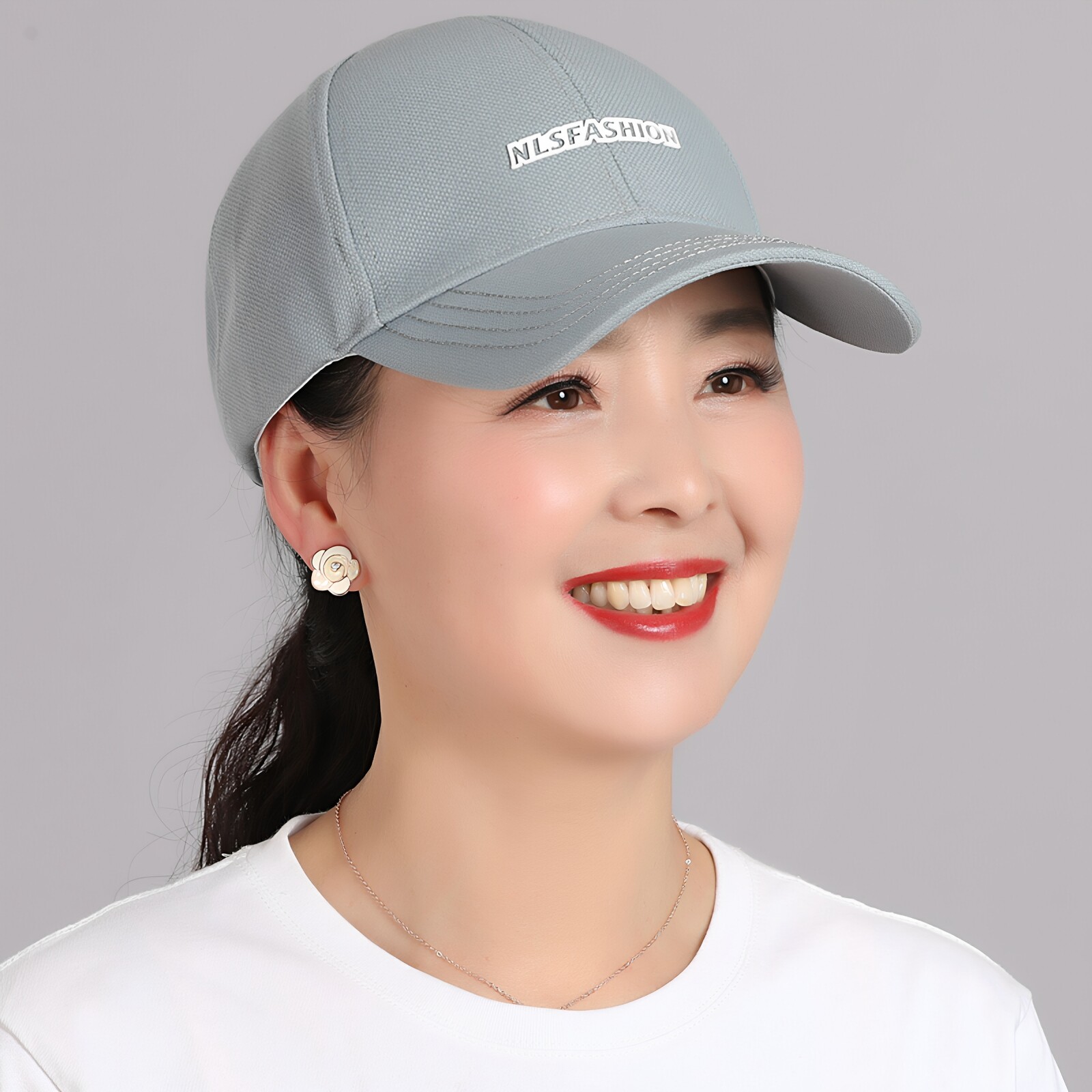 夏季时尚中年女士棒球帽妈妈刺绣春秋显脸小防晒遮阳子女潮流春款