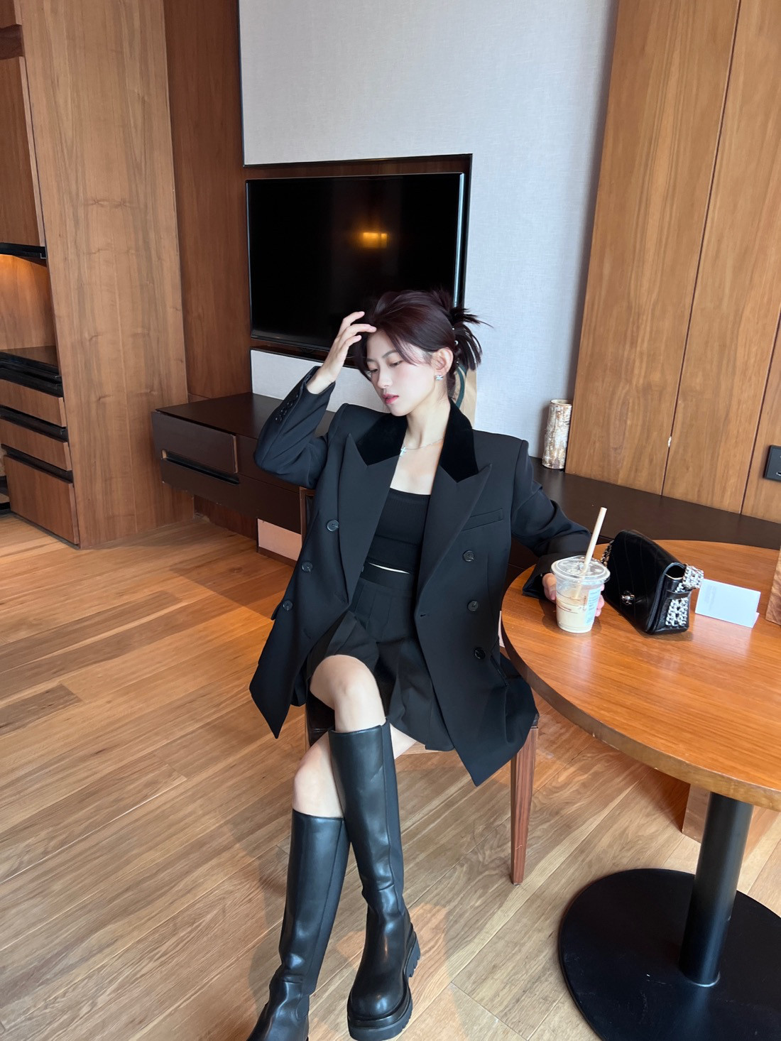秋季新款丝绒拼接西装女
