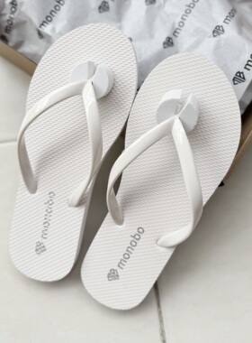 26夏季MONOBO黑白两色人字拖女夏外穿防滑舒适夹脚拖鞋度假平底拖