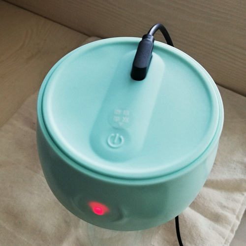 淘宝心选迷你榨汁机榨汁杯充电线