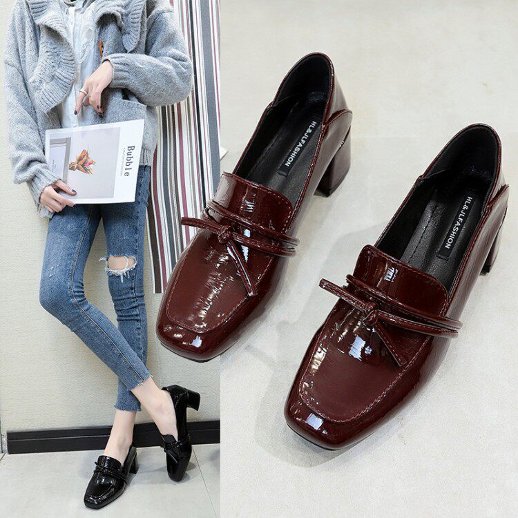 2019秋季新款韩版方头皮鞋粗跟复古单鞋中跟女鞋两穿漆皮高跟鞋子