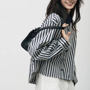 女2026春季 欧版 时尚 衬衫 宽松显瘦百搭休闲撞色领条纹衬衣上衣 新款