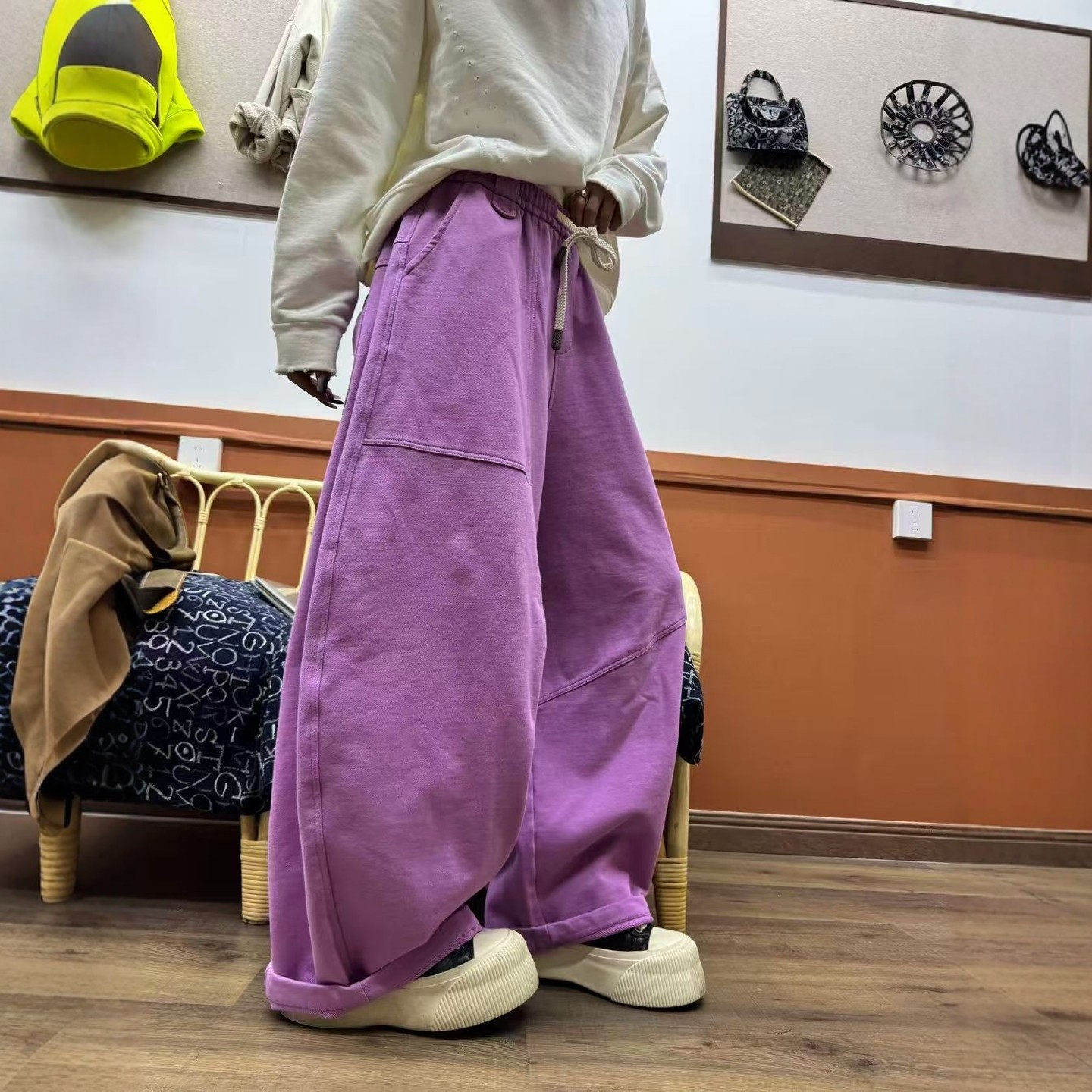 欧版时尚慵懒风紫色弯刀裤女宽松阔腿裤百搭洋气减龄休闲裤长裤,女装/女士精品,休闲裤,淘宝优惠券,粉丝福利购,淘宝优惠卷