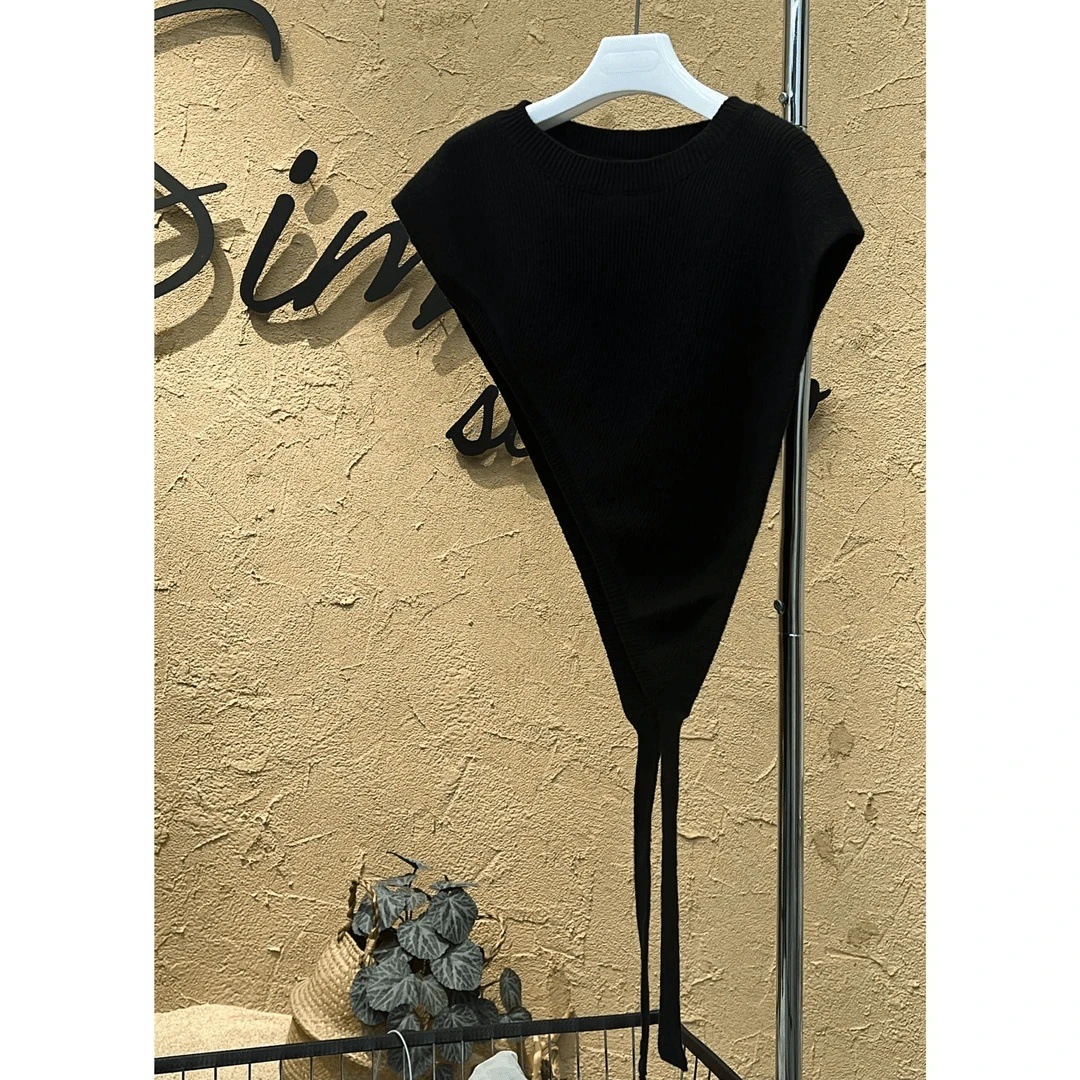 【气质】时尚百搭斜肩设计款式套头针织马甲休闲黑色