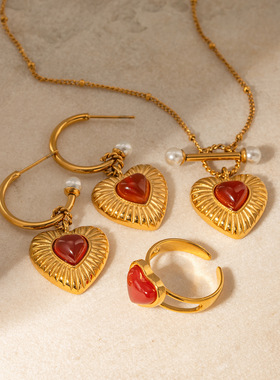 亚马逊爆款18k金不锈钢红玛瑙心项链女ins风珍珠爱心吊坠项链