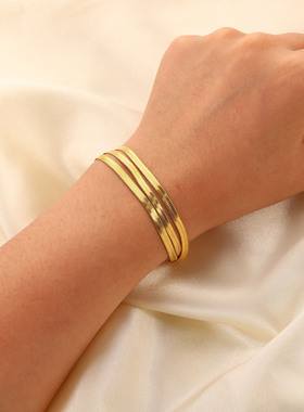 三层精致扁平蛇链手腕首饰18K镀金可堆叠不锈钢骨链手链女士饰品