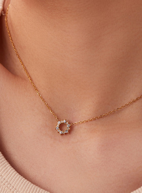 时尚女性新款百搭项链18K金不锈钢圆环吊坠镶嵌不规则圆形锆项链