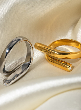 2024春季新品18k金不锈钢+钻/镶嵌钻简约线条交错开口戒指