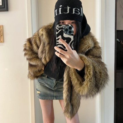 高级感棕色环保狐狸皮草外套女2025新款海宁爆款年轻款毛茸茸冬厚