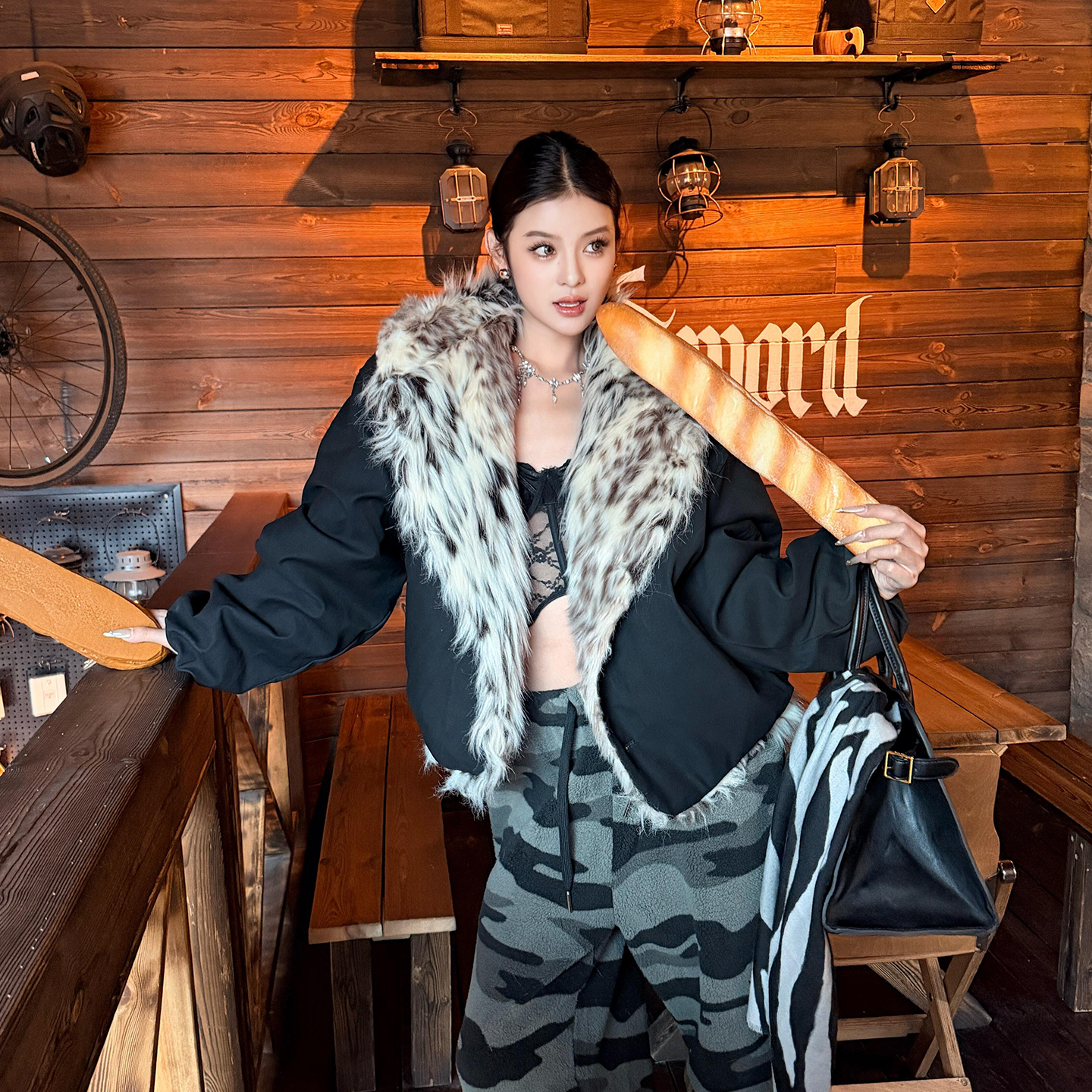 超火~辣妹羽绒皮草派克服ALFANSS