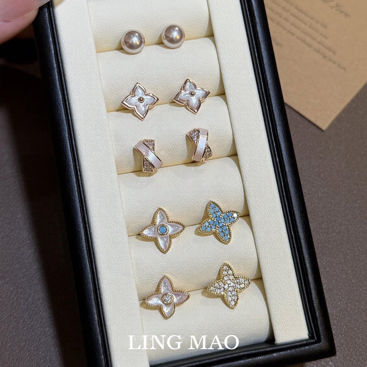 法式贝母四叶草耳钉女轻奢小众设计高级感耳环复古气质百搭耳饰品