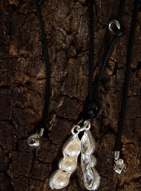 银色豌豆吊坠项链时尚小众高级感