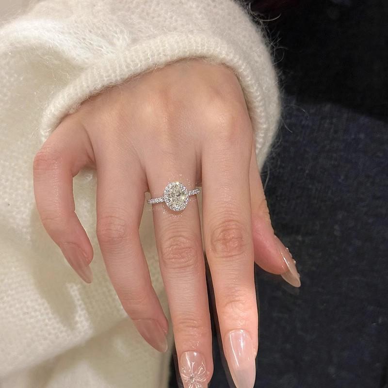 S925纯银鸽子蛋莫桑石钻戒指小众