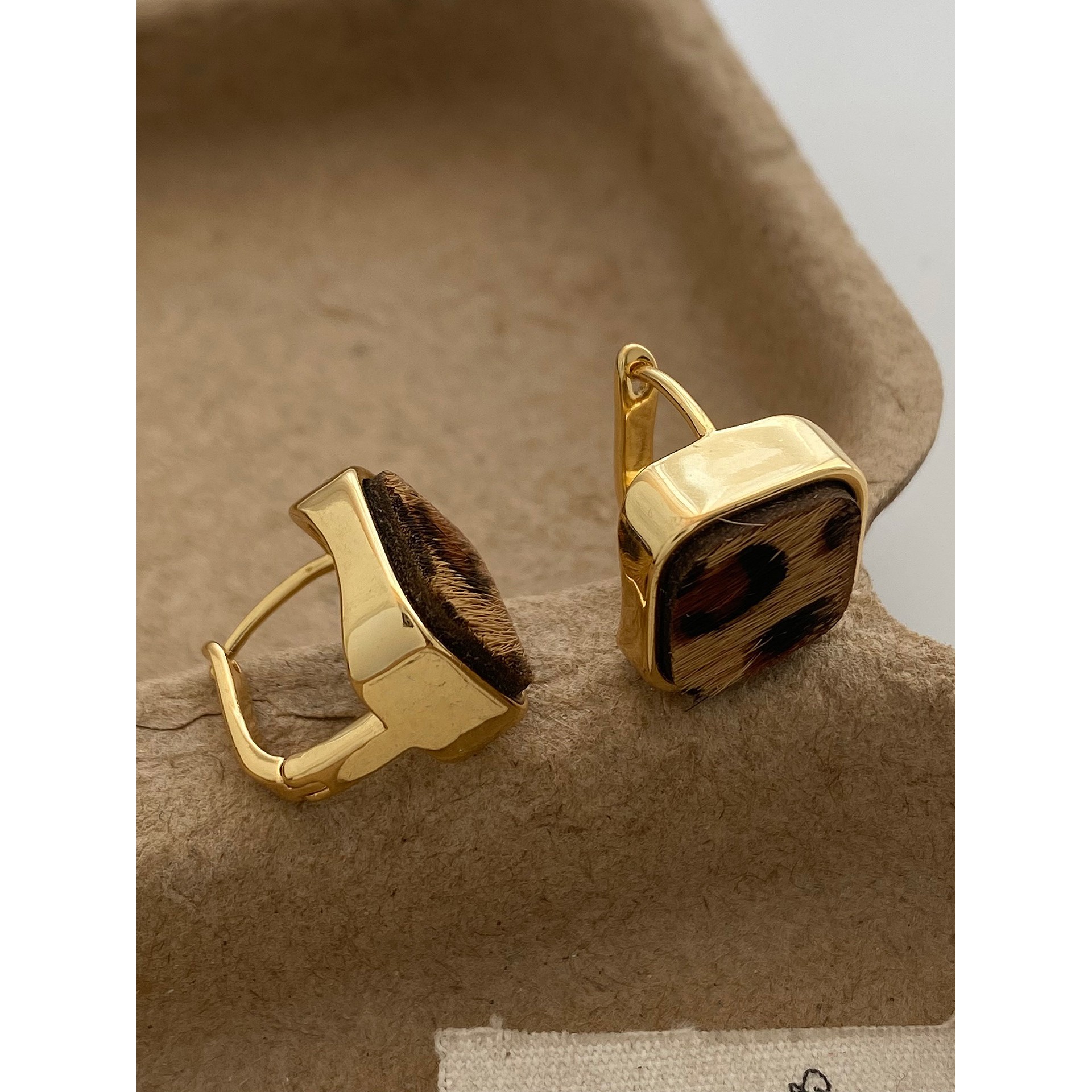 秋冬欧美复古豹纹方块耳环高级感