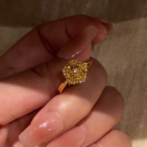 新中式雪花细闪镶钻古法金色戒指