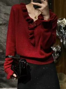 欧货新款定制金丝羊毛面料重工立体花朵木耳边减龄V领针织毛衣