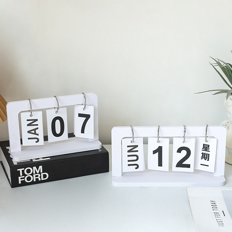 欧式创意餐桌摆设纯白木质桌面翻页日历玄关幼儿园日期牌拍摄道具