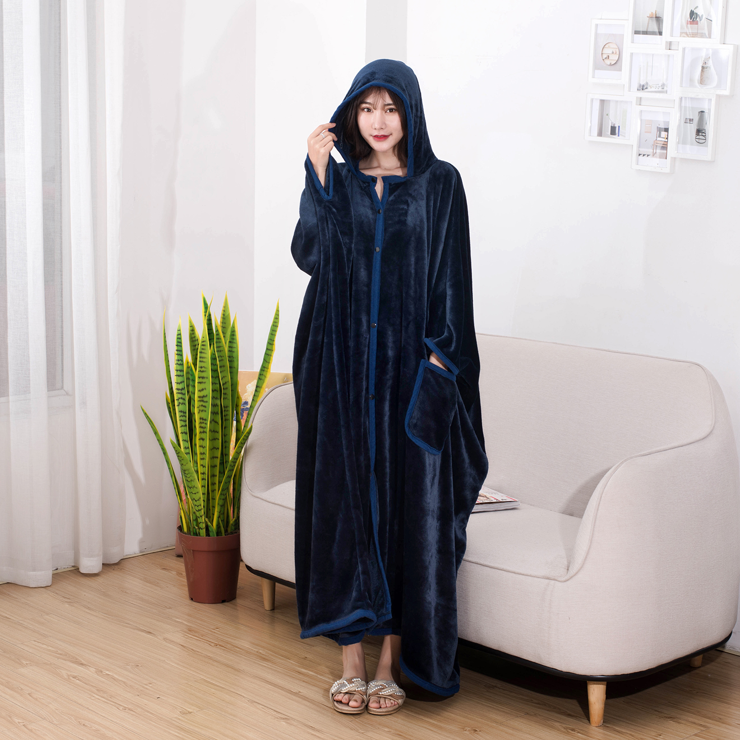 法兰绒成人卡通印花毯披风浴袍