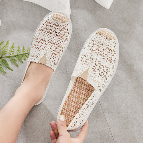 老北京布鞋女新款软底防滑