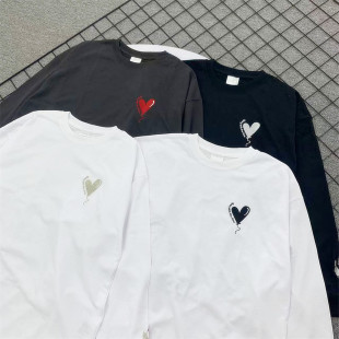 小武出品日系爱心字母刺绣春秋季圆领长袖T恤男女休闲宽松落肩袖