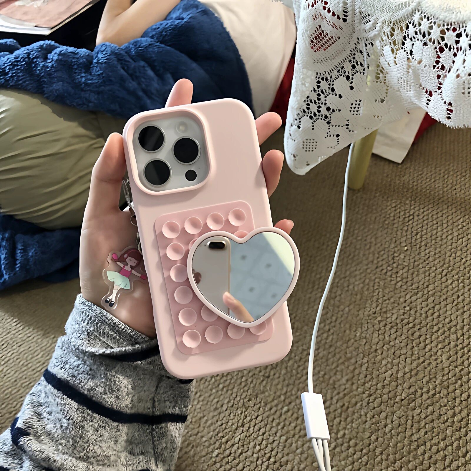 吸盘化妆镜手机壳适用iphone16/17promax爱心镜子保护壳硅胶套13/14苹果15/16promax简约日韩风新款纯色软壳