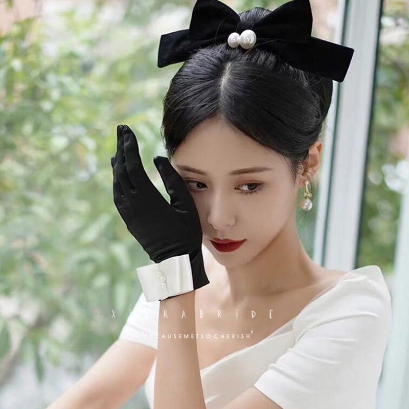 蝴蝶结手套手套缎面礼服新娘摄影