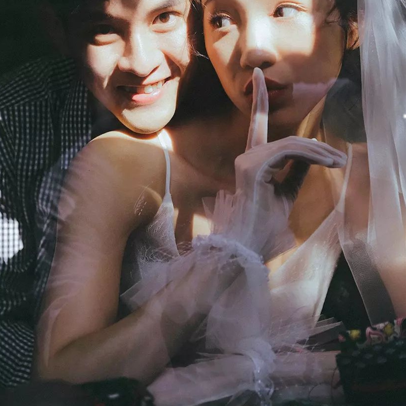 새로운 메쉬 신부 장갑 복고풍 여행 사진 슈퍼 요정 짧은 심플한 웨딩 드레스 스튜디오 촬영