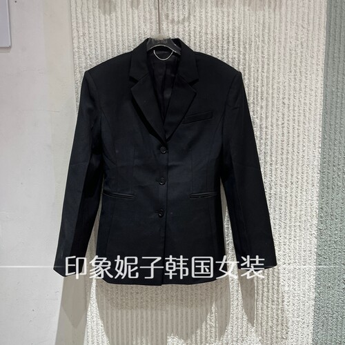 通勤三粒扣修身西装外套女