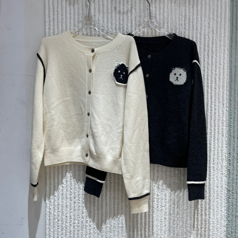 欧洲站2025冬季新款 时尚圆领单排扣卡通拼色绵羊毛针织开衫06820