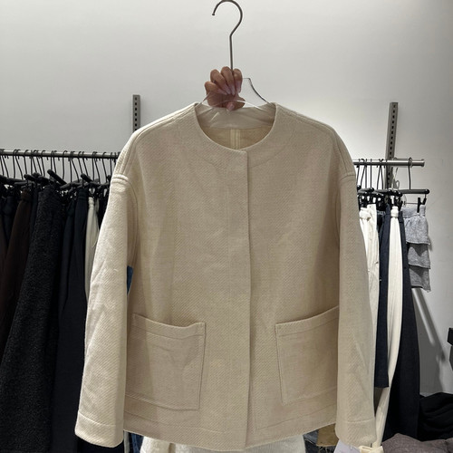 欧洲站现货2025圆领毛呢外套女短款双面呢大口袋修身大衣高品质