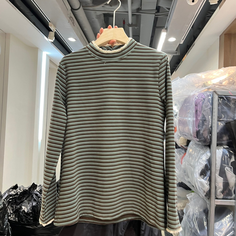 欧洲站2025冬季新款木耳边拼接蕾丝打底衫女设计感内搭上衣