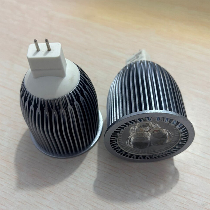LED灯杯射灯MR16天花灯光源12V低压5W白光暖光GU5.3插脚直径5CM