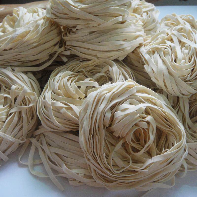 潮州特产手打碱面 新鲜打制日晒 无防腐剂面薄面条 3斤包邮