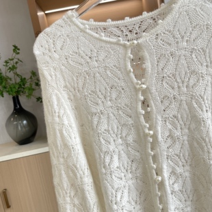 单 饰翻花亮片纱针织开衫 真Z尾纱 花边镂空装 0077 羊绒＋桑蚕丝 元