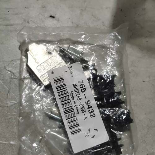 可维修连接器，型号MHDTZK9-DB9S-K，包装完整，765-议价