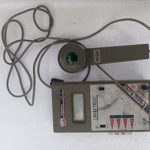 可议价学联JD-3型照度计，型号JD-3 LUXMETER，如图配