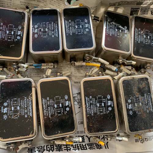可议价FN2010A-30-08，如图九个有锈，190包邮