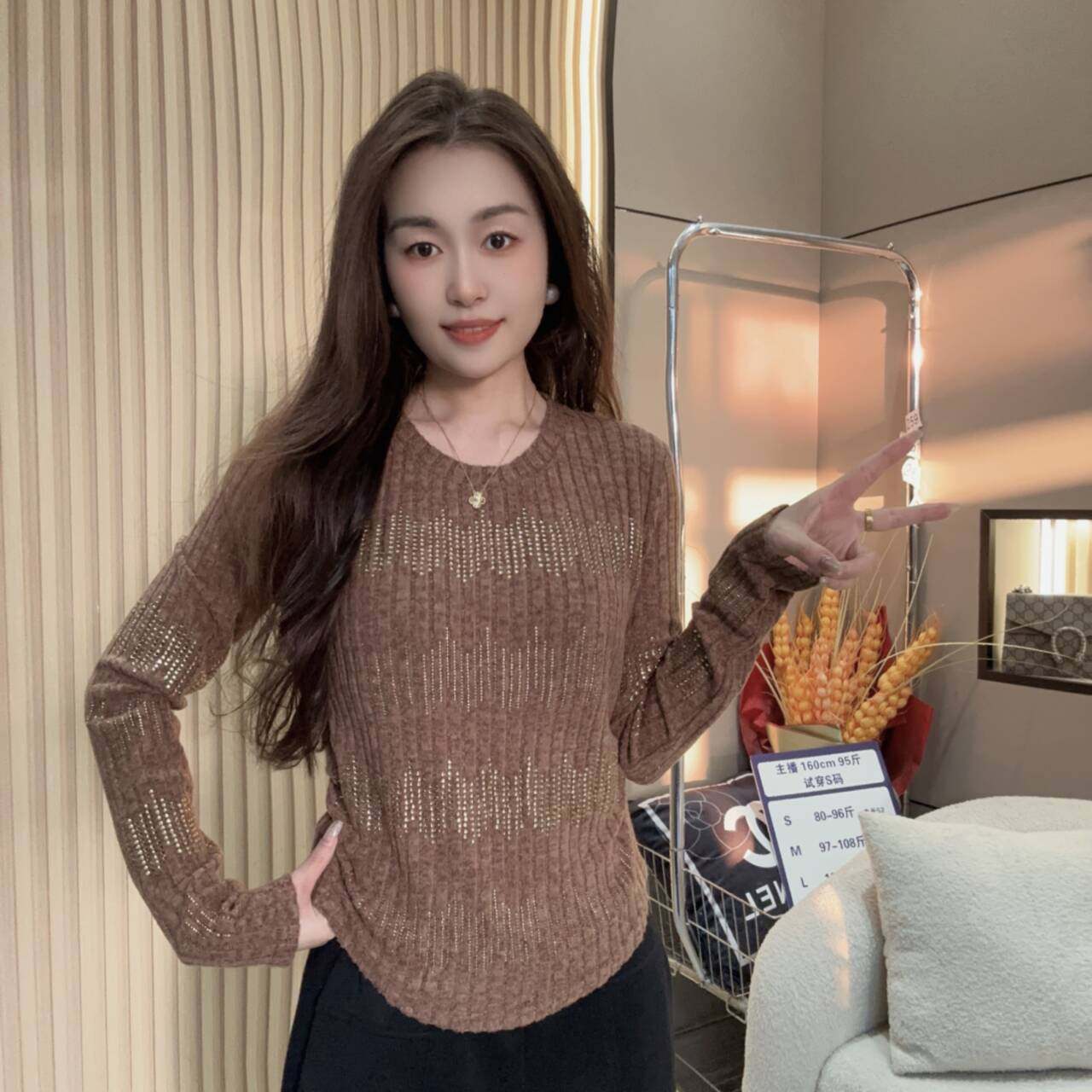 2025冬季新款烫钻长袖T恤打底衫女慵懒风高级感内搭针织衫上衣