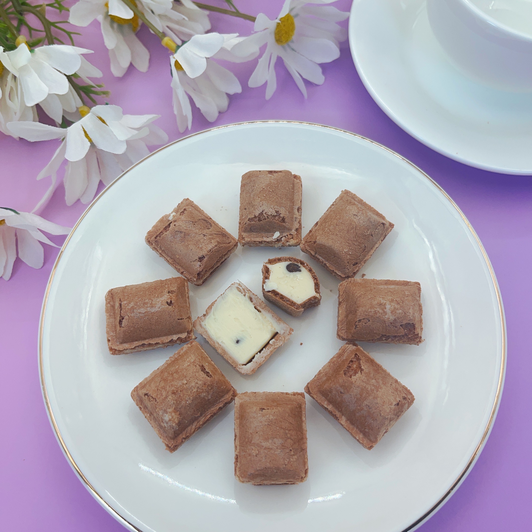 好邻居马卡龙脆饼牛奶巧克力夹心