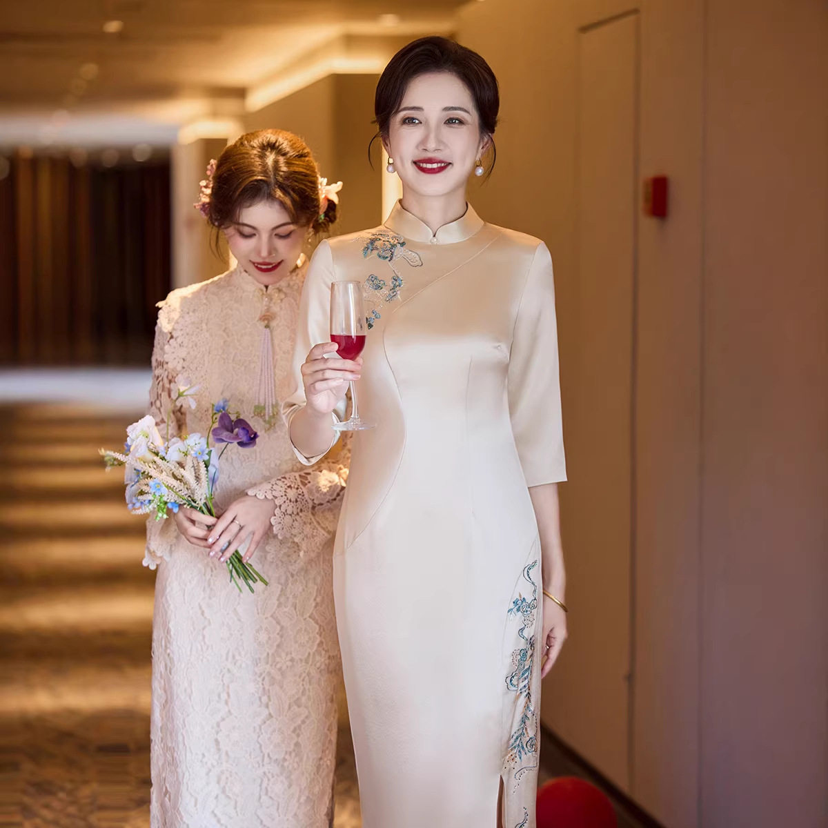 2026新款 新中式香槟色醋酸刺绣长款旗袍礼服 喜妈妈 喜婆婆 宴席