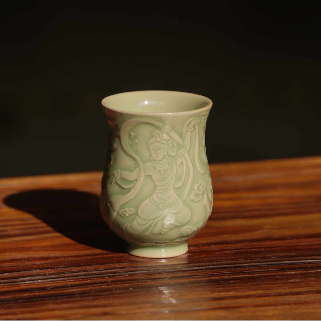 长安知己耀州窑青瓷「浮雕飞天八宝收腰杯」家用茶杯水杯啤酒杯
