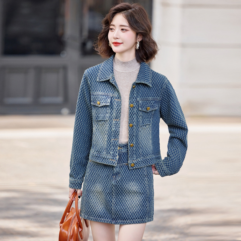 牛仔套装女2025秋新款气质时尚简约大方可盐可甜拼接设计两件套裙