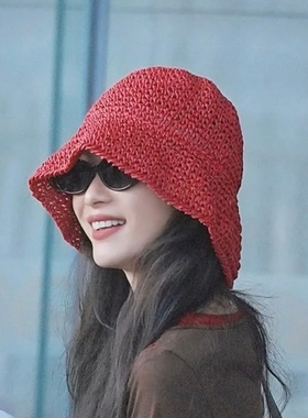 倪妮同款红色草编帽子女2025秋冬新款显脸小渔夫帽百搭遮阳盆帽潮