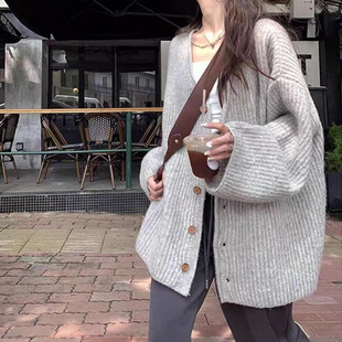 秋冬韩系百搭慵懒风毛衣外套女宽松复古v领针织开衫 外穿上衣 女装