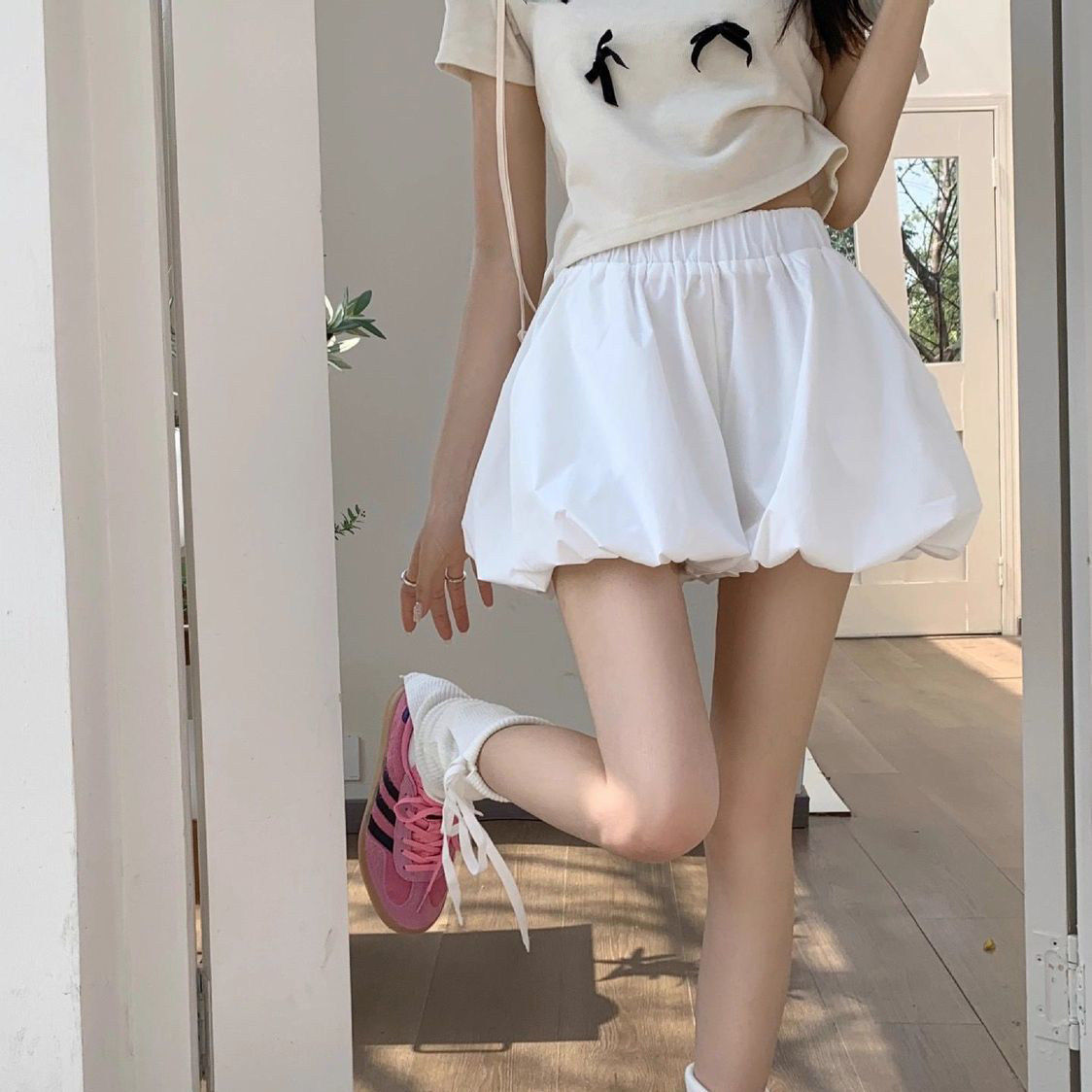 白色花苞短裤女夏季2026