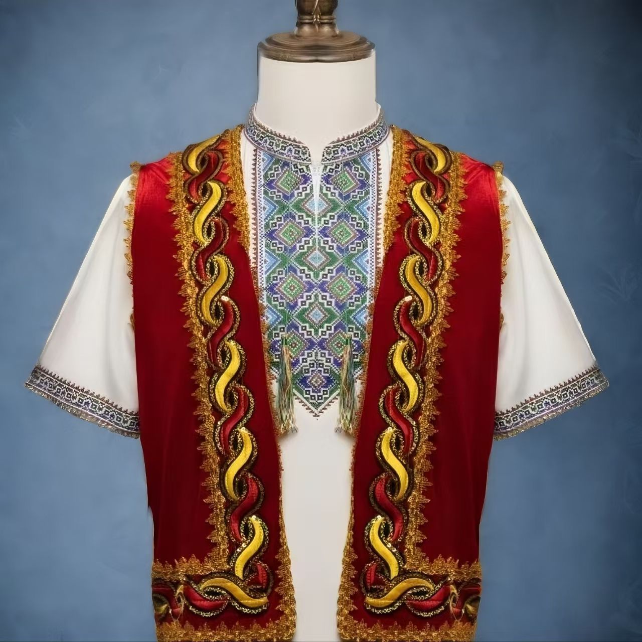 新疆舞蹈服装男民族风广场舞跳舞成人外搭短马甲舞台表演宽松袷袢