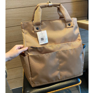 11200日元 正品 超轻大容量双肩斜挎三用背包 超难得材质 贵贵感爆