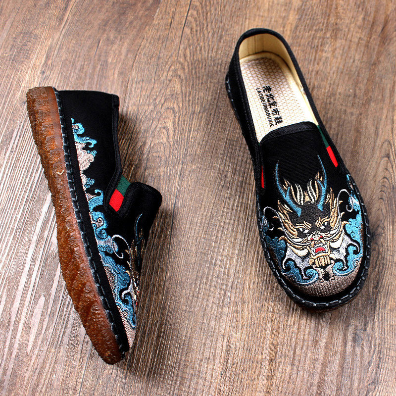 新款老北京布鞋男夏季高档软底透气一脚蹬耐磨防滑牛筋底刺绣工作